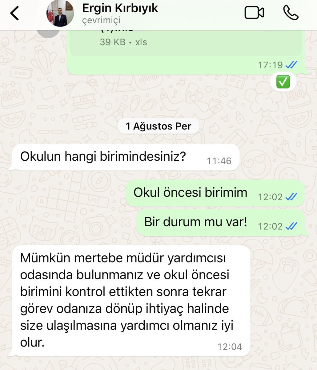 eacarerX's tweet photo. Bursa Mahmut Celalettin Öktem İmam Hatip Ortaokulu Müdürü Ergin Kaya Kırbıyık, başı kapalı olmayan öğrencileri okulda istememiş, müdür yardımcısının oda kapısını baltayla kırmıştı. Şimdi kapısını kırdığı öğretmene daha ilk gün attığı tehdit mesajlarını yayınlıyorum. Bu mesajlar ‘ben güçlüyüm�� diye övünmek için kopyalanıp çok fazla kişiye atıldı.
◾️Uyumlu bir kadromuz var, dışardan kimseyi istemiyoruz.
◾️Bana sormadan göreve başlamayın
◾️Odanızdan ayrılmayın!
Doğru soru: Sen kimsin değil, bu gücü nereden aldın sorusu