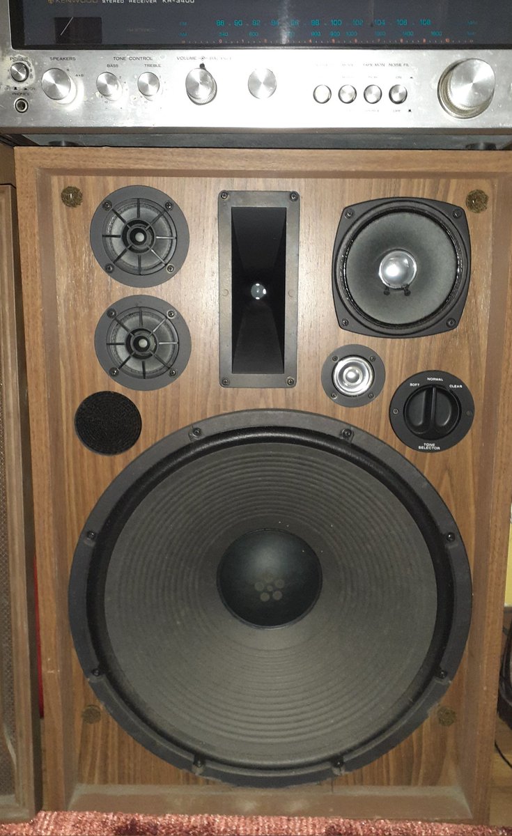 doctorshockaloo's tweet photo. @20th_Centurygal Nice setup! I also have a Kenwood (KR-3400) receiver and matching speaker for my setup, kicks you right in the chest still and better than so much else on the market new today https://t.co/zKC2btG6MT