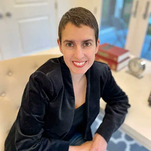 theliteraryhill's tweet image. Don&apos;t miss our panel &quot;Sleuths, Spies and Suspects&quot; on October 6 @EasternMarketDC It&apos;s a killer. With I.S. Berry @isberryauthor Stephen Spotswood @playwrightsteve K.T. Nyugen &amp;amp; Austin S. Camacho #thriller #mystery #fiction