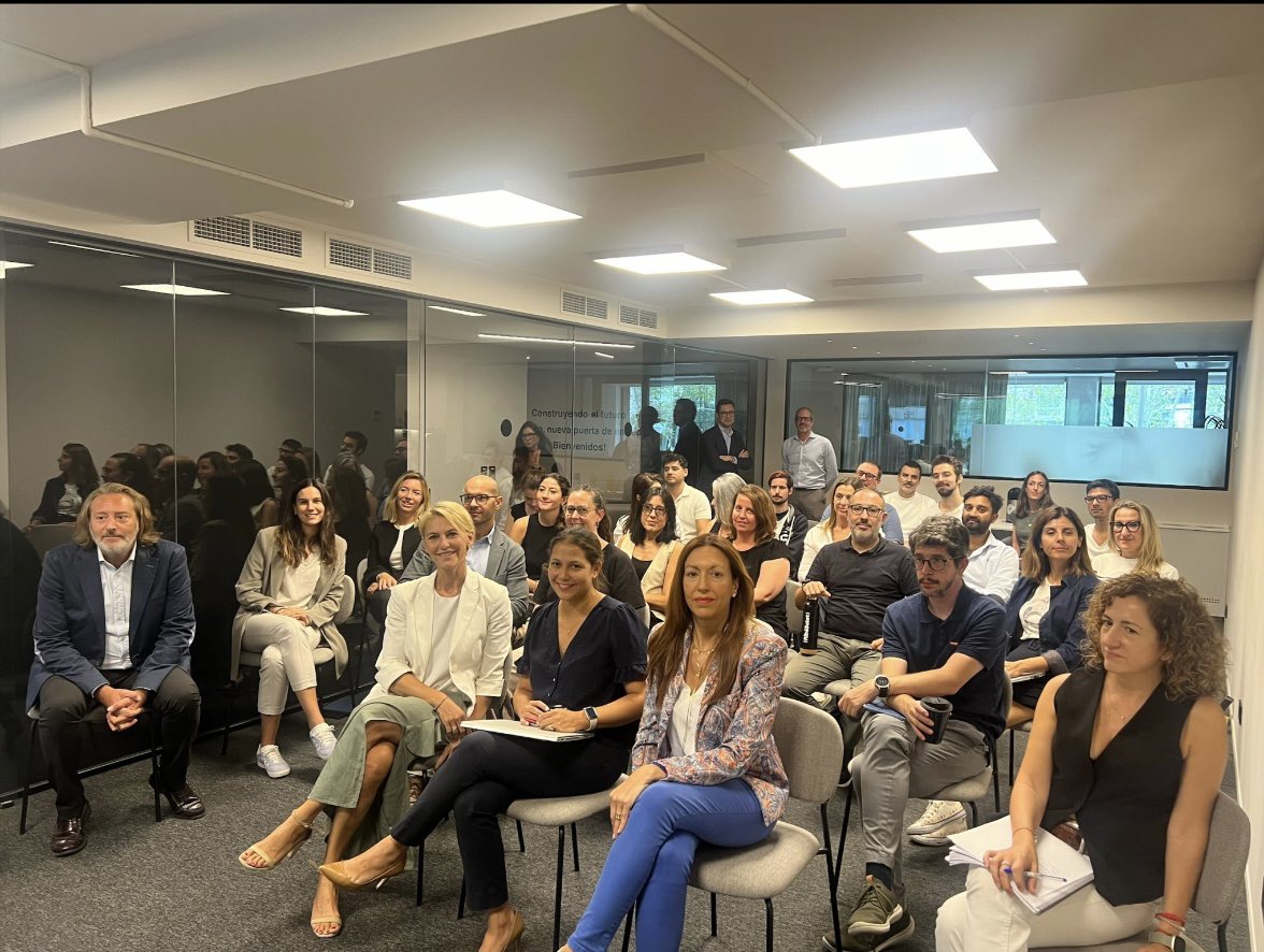 Cómo estimular la “actitud innovadora” tan necesaria para hacer las cosas diferentes? Ese fue el tema que tratamos para inaugurar los inspiradores “Desayunos Innovadores” de RibéSalat. 💡🚀✨🧠