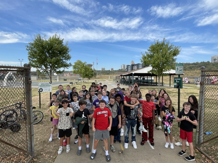 Congratulations to our 7th grade who won this week's grade level attendance contest.  Attendance Matters! ⭐️⭐️⭐️⭐️⭐️💚
#WeAreDayton