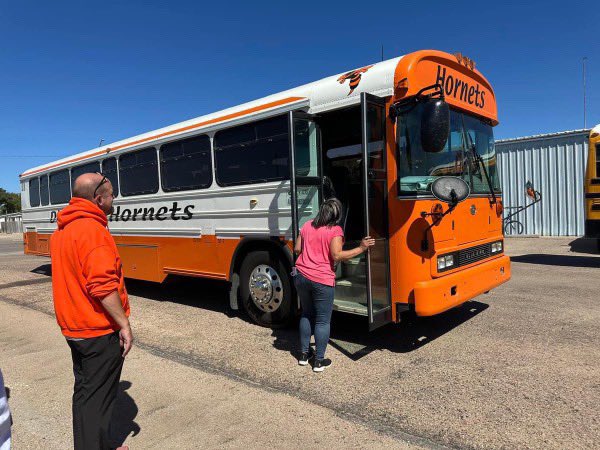 sportsinkansas's tweet image. Pretty amazing things happen here in SWKS! Cimarron was headed to Colby for a volleyball game yesterday when their bus blew a tire outside of Dighton, in the middle of countryside. 

“A guy from Scott City pulled over, and helped us get into town and to a tire shop. The…