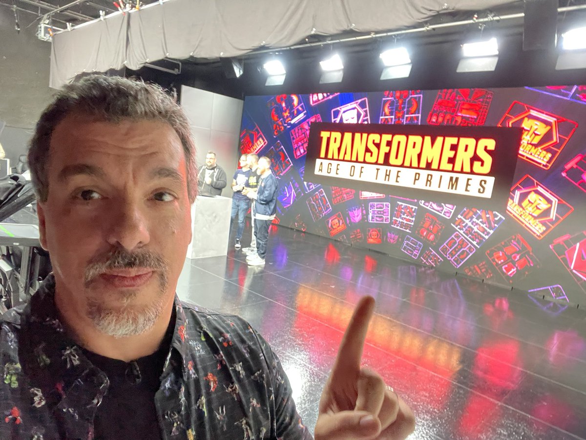marcelomatere's tweet image. One week ok this amazing day! Time flies!  Thanks everyone who helped this happen. Every fans matter! Watching #TransformersOne with my kids again to celebrate! Till all are one! #Transformers #pulsecon #hasbro