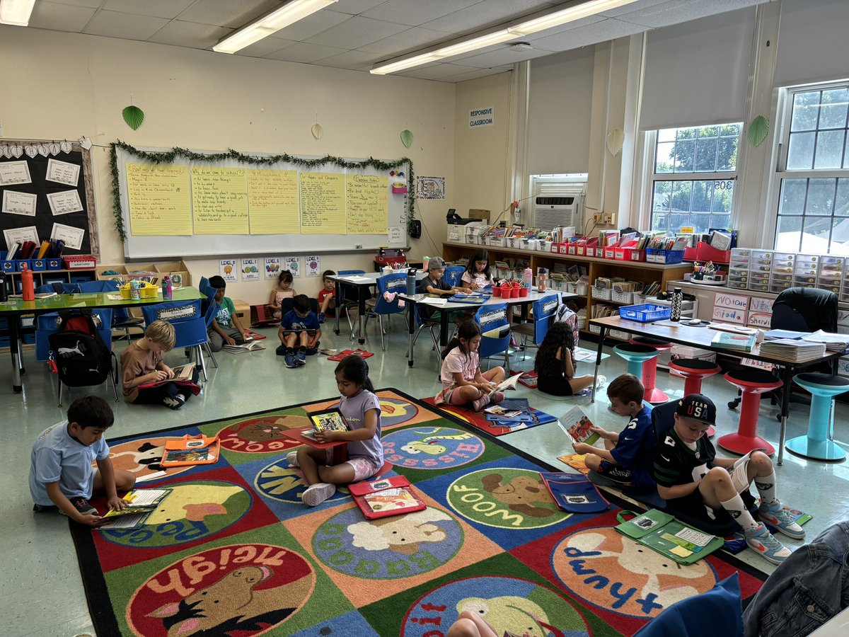 Building reading stamina—so proud of these students who were able to read for 12 minutes without interruption! Every time we read for 2 more minutes, we get to listen to a new song. Today was Under the Sea! #ewlearns <a href="/NorthSideEW/">North Side School</a>