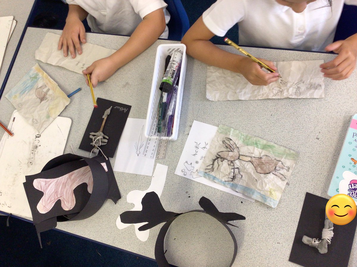 PelhamYear3's tweet photo. We had a wonderful Super Start day last week to begin our topic of Rock of Ages! We made an antler headdress, cave paintings and models of Stone Age tools ⛏️🪨 @PelhamPrimary_ @trustilluminate https://t.co/CSffaCDoFU