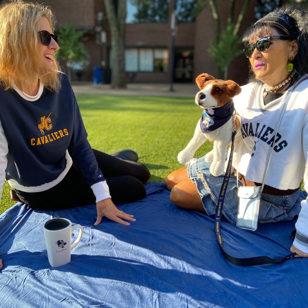 Happy Friday! We hope you get the chance to find a spot on this beautiful campus to soak up the sun before the rain comes!