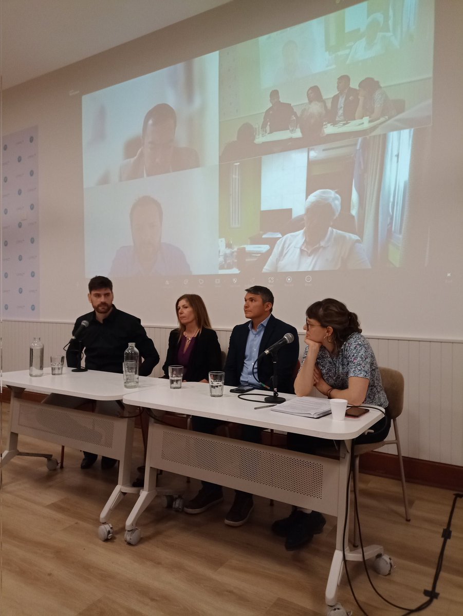 Reciarg's tweet image. 🙌🏻🤓 RECIA presente en el Encuentro “Ecosistema de la Transformación Pública Digital en Argentina” organizado por @CIPPEC 🤓🙌🏻
Junto a @alxprince @lucaslanza @magudelo10 @SandraDAgosti14 @martin_olmos_ @luispapagni @elsaestevez @maurosolano #TranformacionDigital #GestionPublica