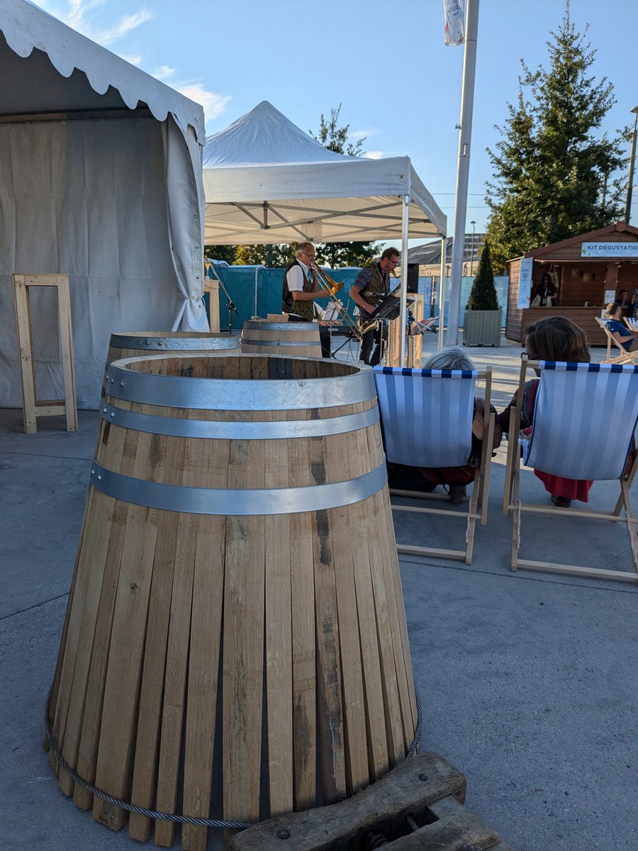 #Tonnellerie de #Champagne est  présente au premiers #RelaisduGoût organisé par <a href="/ReimsTourisme/">REIMS Tourisme & Congrès</a> à l'occasion des #JEP2024
RV jusqu'à 19h Place Porte de Mars pour Présentation puis démonstration de montage de #futs

<a href="/IGChappaz/">Institut G.Chappaz</a> <a href="/VilledeReims/">Ville de Reims</a>