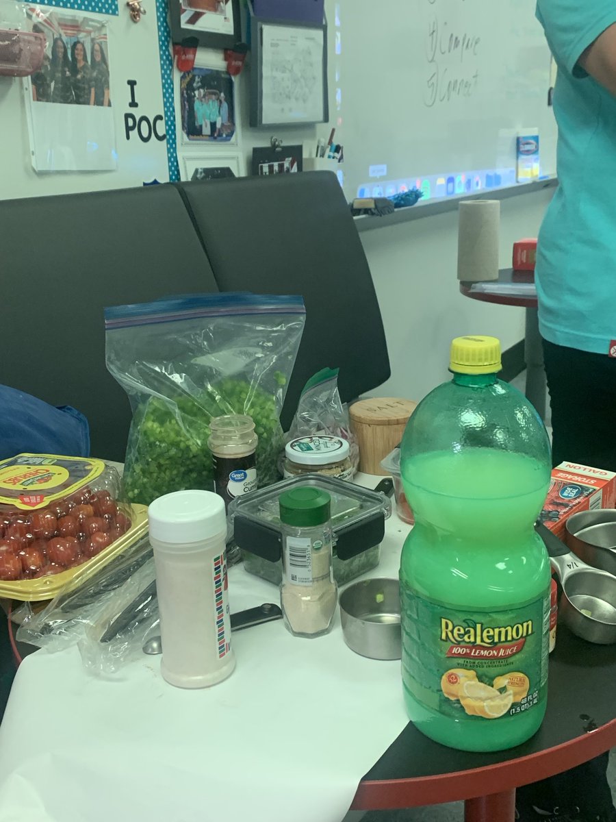 Chantell Upshaw (@chantellupshaw) on Twitter photo Loved making 🥑 guacamole and learning new recipes with <a href="/LamarMS/">Lamar Middle School</a> AVID students☀️ Loved making 🥑 guacamole and learning new recipes with <a href="/LamarMS/">Lamar Middle School</a> AVID students☀️