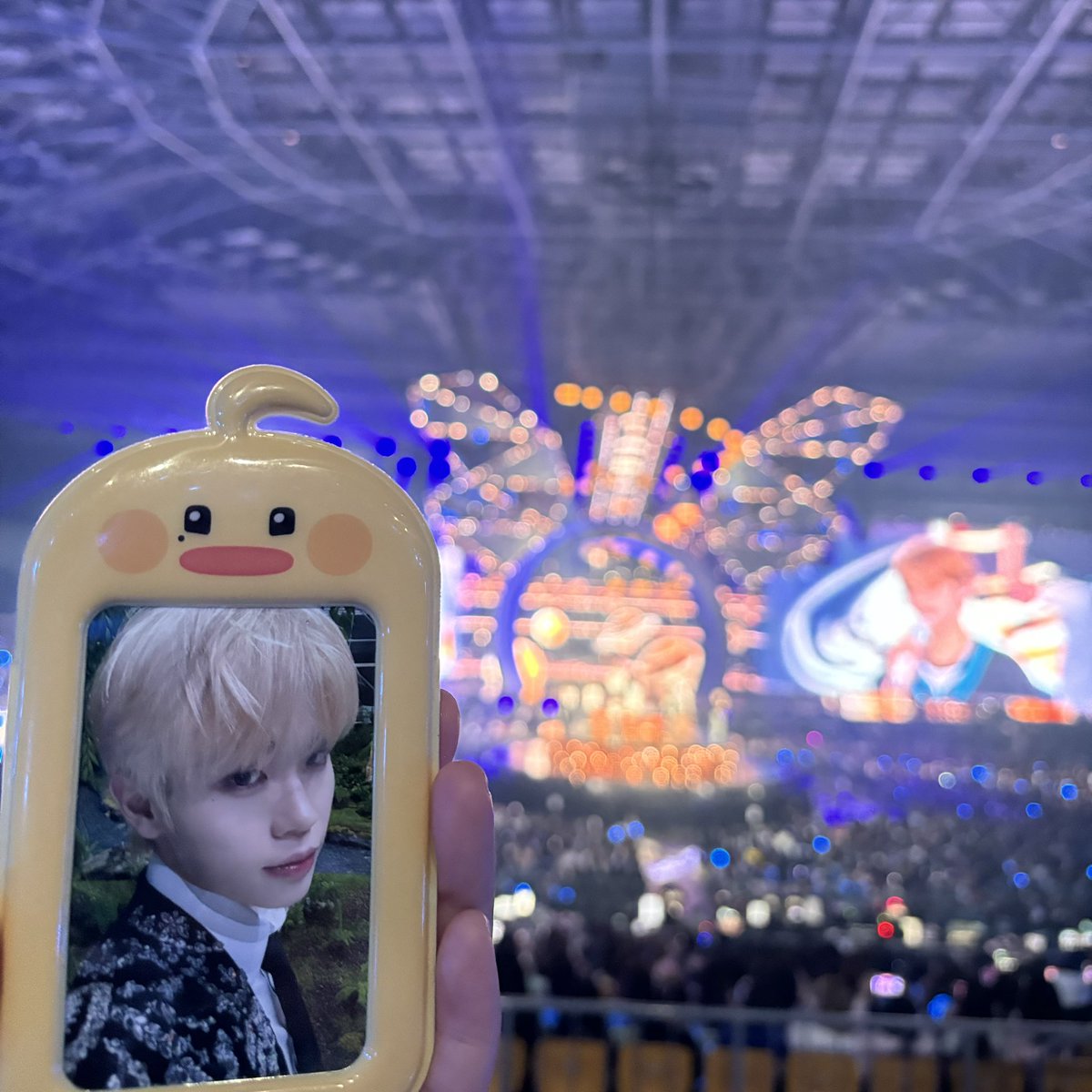 초바비 tweet media