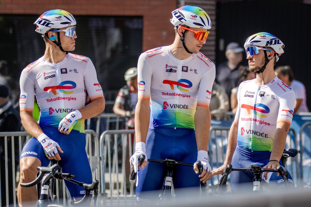🔥 Sur le Championnat des Flandres, Emilien Jeannière remporte la Coupe de Belgique (@LottoCyclingCup) 🏆🇧🇪 et devient le premier coureur français à réaliser cet exploit ! 🇫🇷🙌

📸 <a href="/GettySport/">Getty Images Sport</a> / <a href="/blaisou85/">Blaise Chauviere 🚴🏻</a> 

#AllezTotalEnergies #KoolskampKoers