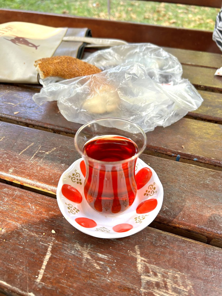 Benim hayatı romantize etme şekli😌🤍✨💐