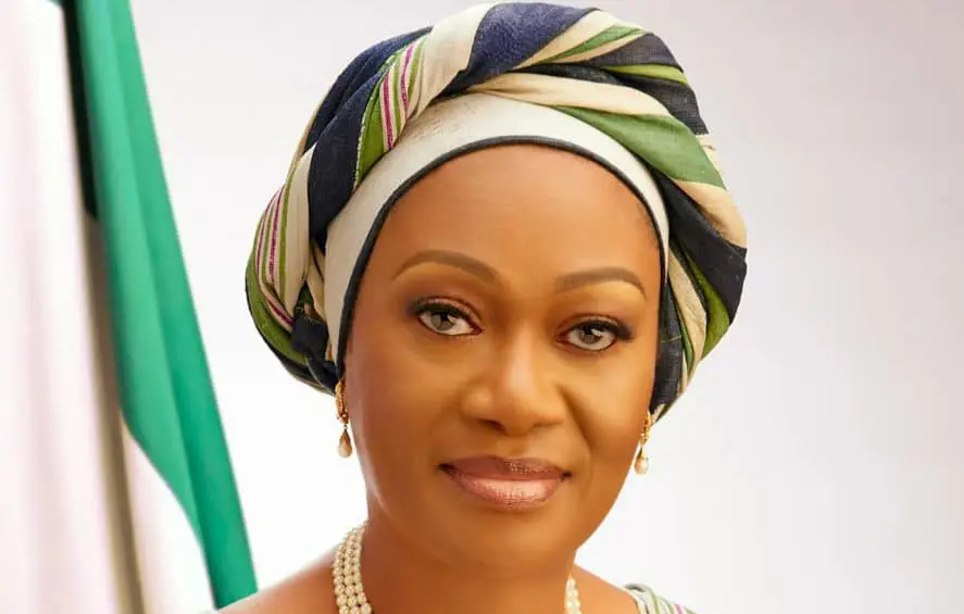 DailyPostNGR's tweet photo. Senator Tinubu blazes trail- Speaker Abbas hails First Lady at 64 https://t.co/fCWUQ30ZJp https://t.co/kLtUauF3PK