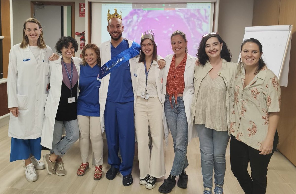Mónica Furlano (@m_furlano) on Twitter photo ❤️Un viernes que hemos festejado por lo alto en <a href="/FPuigvert/">Fundació Puigvert Barcelona</a>
👏🏻 Nuestros R4 <a href="/annadominguezg/">Anna Domínguez Guasch</a> y <a href="/Jonas_elba/">Jonas El Bachouti</a> han finalizado su formación como Especialistas en #Nefrologia 👏🏻
🙌🏻Les deseamos muchos éxitos en los caminos que inician 👏🏻🥳
❤️unos <a href="/senjoven/">JovSEN</a> que valen muchísimo! ❤️Un viernes que hemos festejado por lo alto en <a href="/FPuigvert/">Fundació Puigvert Barcelona</a>
👏🏻 Nuestros R4 <a href="/annadominguezg/">Anna Domínguez Guasch</a> y <a href="/Jonas_elba/">Jonas El Bachouti</a> han finalizado su formación como Especialistas en #Nefrologia 👏🏻
🙌🏻Les deseamos muchos éxitos en los caminos que inician 👏🏻🥳
❤️unos <a href="/senjoven/">JovSEN</a> que valen muchísimo!
