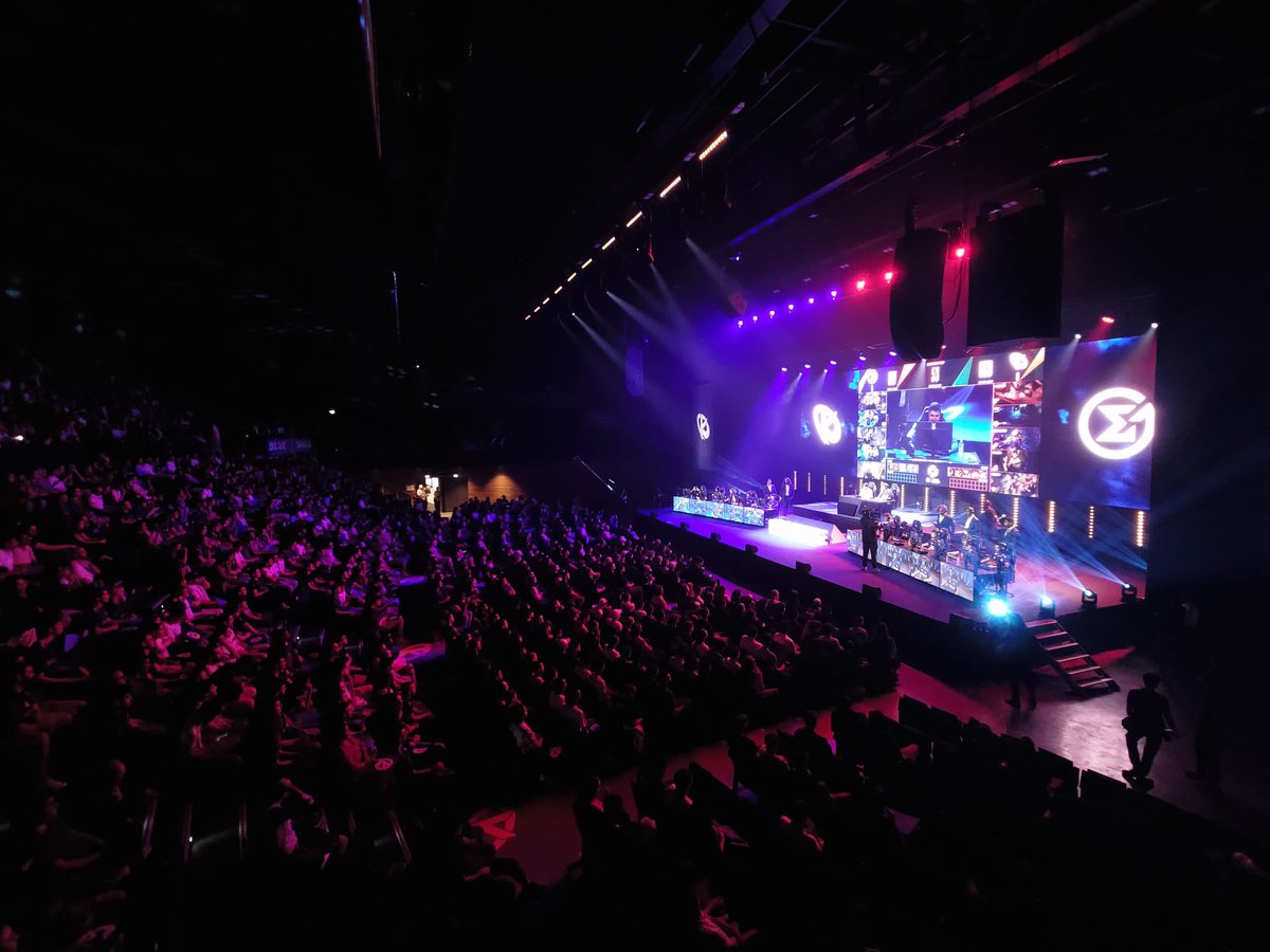 ON VA FAIRE DU BRUIT LES AMIS 💙💜

#KCORP