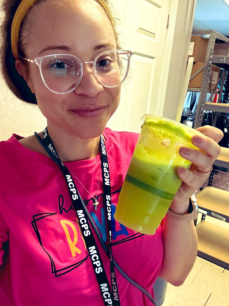 Thank you to <a href="/MeadowHallAP/">Ilana Simhon</a> for the refreshing treat on the last day of my first #CSLAppreciationWeek! I love working with and for the Meadow Hall Community! <a href="/CSconnect_MCPS/">MCPS Community Schools Team</a>