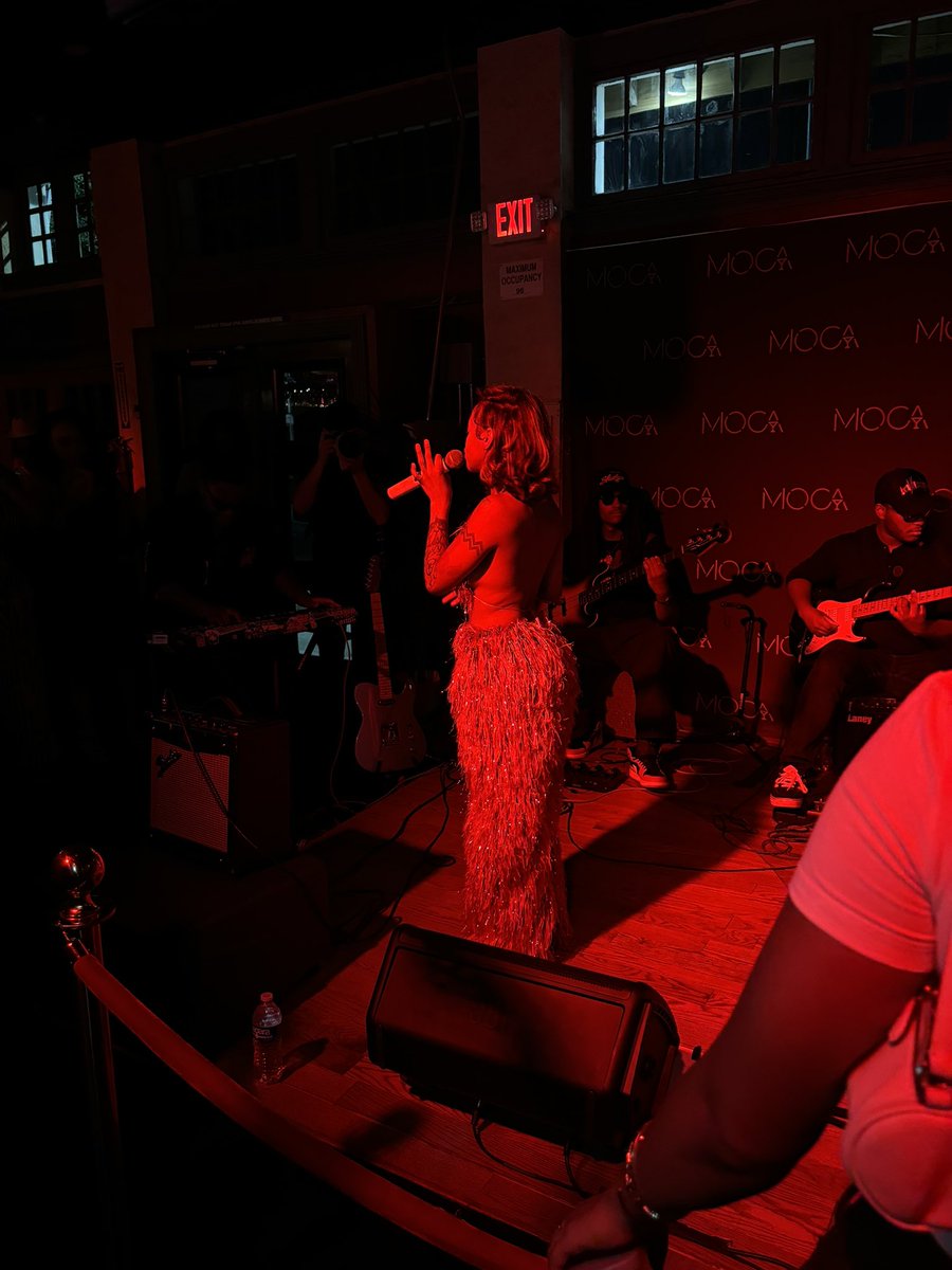 MartinJastin's tweet image. Had the most amazing show lastnight&amp;lt;3 Cant wait to sing for yall again, see you on the 25th🤭Back @ MOCA for the 2nd show