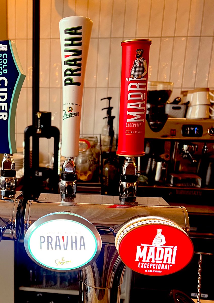 This Pravha is going down nicely. 😋 

Was an easy choice when the only other option was Madrí. 😅

(<a href="/PintsBeauty/">Pints Of Beauty</a> <a href="/PravhaUK/">Pravha UK</a>)

Cheers 🍻 

#FridayFeeling #FridayPints 🍺