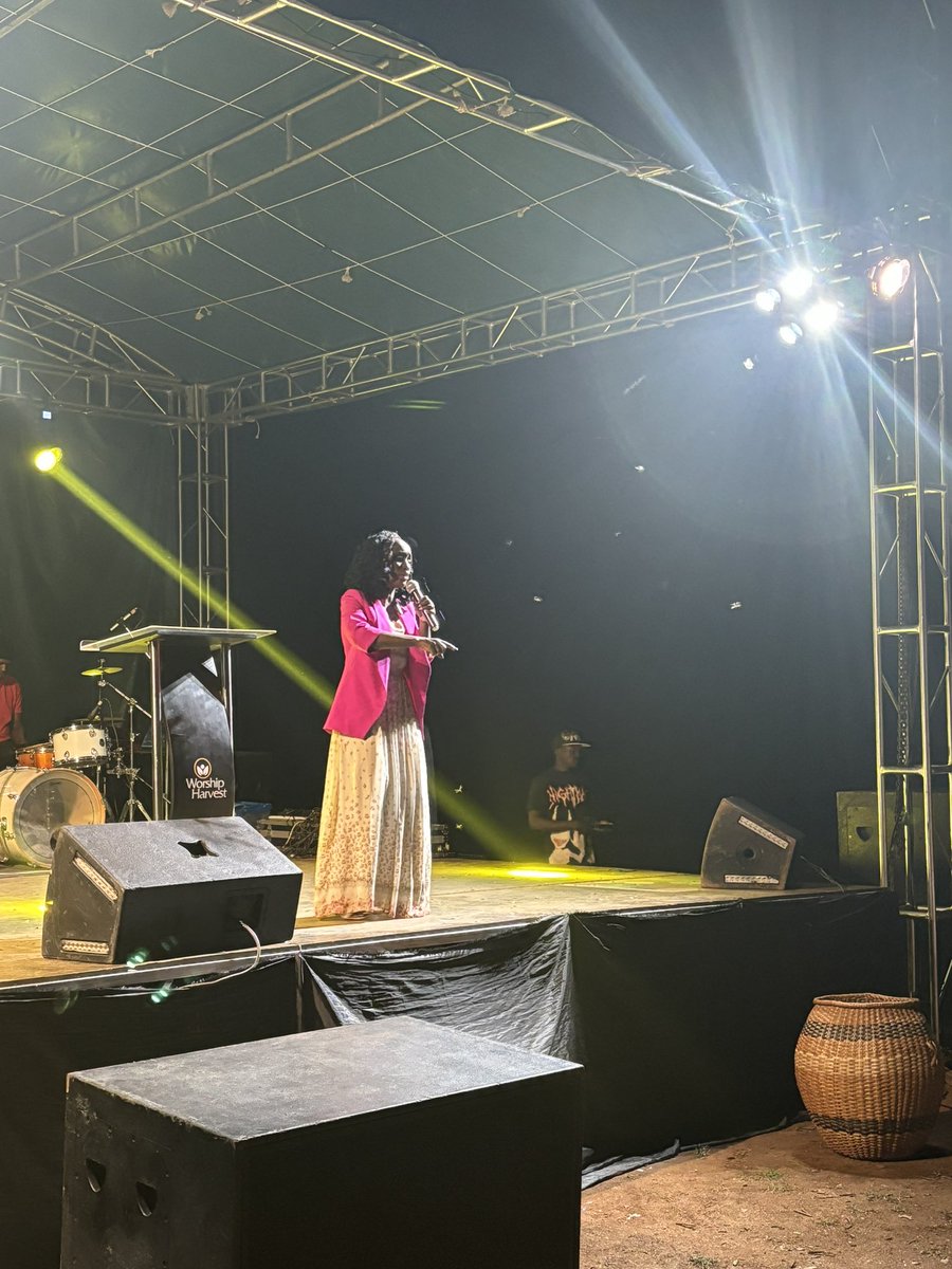 Bee3Byemanzi's tweet image. God is not your accuser!
He loves you!❤️
.
#DayTwo
#ASeptemberToRemember
#3NightsOfGoodNews
#CrusadeNight