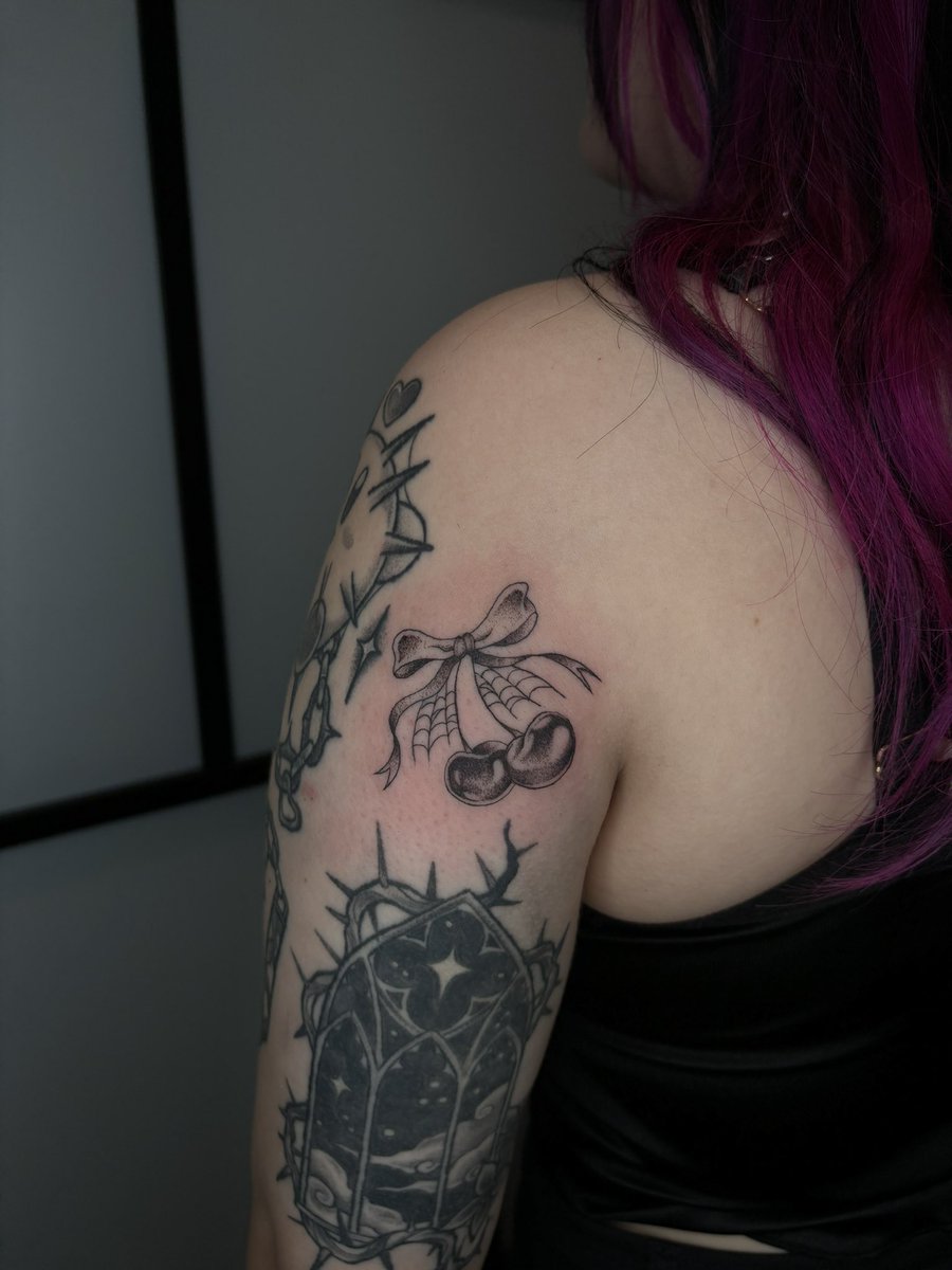 sumi 🖤 tweet media