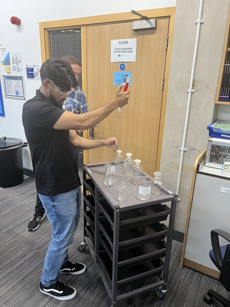 Dave Allden FCCT MIoP (@mralldensci) on Twitter photo A couple Chemistry 🧪 required pracs today for our beginning teachers who commence placement Monday - best of luck! #itt <a href="/wlv_education/">WLV Education</a> A couple Chemistry 🧪 required pracs today for our beginning teachers who commence placement Monday - best of luck! #itt <a href="/wlv_education/">WLV Education</a>