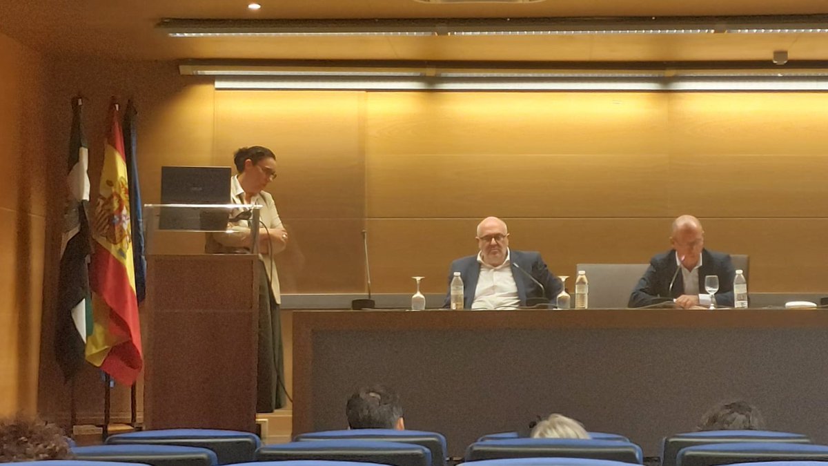 El Clúster ha participado en la Jornada Técnica de Transferencia de Resultados del Proyecto TUR-RETOS2022-028, hablando sobre el papel de la empresa y la colaboración público-privada en los Destinos Turísticos Inteligentes.🚀🌐

#TurismoExtremadura #Innovación #TurismoInteligente