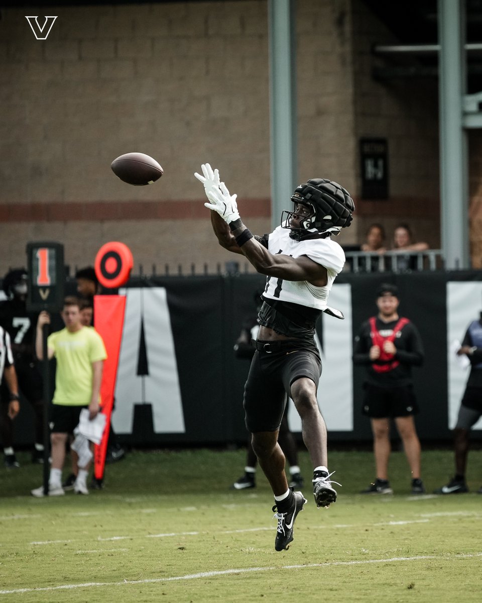 VandyFootball's tweet photo. Game prep.