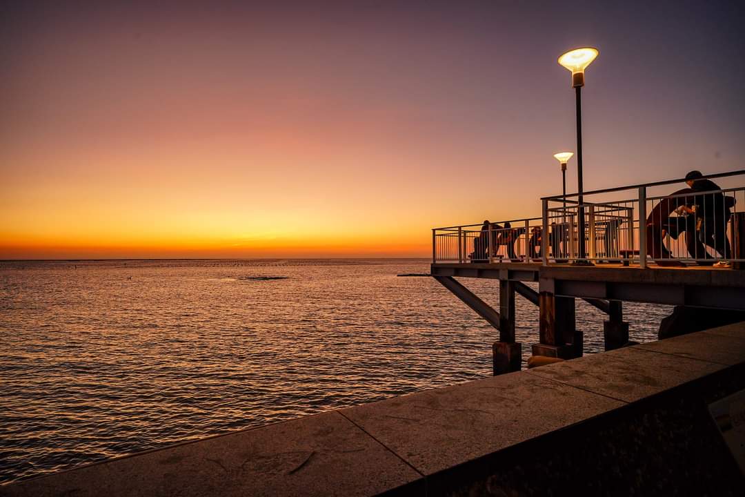 今年是我感到最無力感的生日過去的總總，現今的壓力，壓得我喘不過氣常常讓我在這個喧囂的世界裡，感到孤獨，像是一片落葉在風中飄搖，沒有人真正懂我內心的無奈和痛苦
在人群中，我總是感到孤獨，我的無奈和疲憊，無人能夠觸及
歡迎抖內
#822
#646540081736
#來蓋個奶樓和美尻樓吧