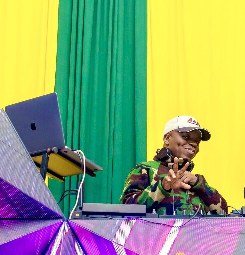 Deejay Charra (@charradeejay) on Twitter photo It’s been raining cuts & dogs an hour ago within Nairobi & it’s environs , to stay warm, make sure u tune to #JAHFLIGHT show on <a href="/GhettoRadio895/">Ghetto Radio</a> coz i <a href="/CharraDeejay/">Deejay Charra</a> I’m ready with positive vibes It’s been raining cuts & dogs an hour ago within Nairobi & it’s environs , to stay warm, make sure u tune to #JAHFLIGHT show on <a href="/GhettoRadio895/">Ghetto Radio</a> coz i <a href="/CharraDeejay/">Deejay Charra</a> I’m ready with positive vibes