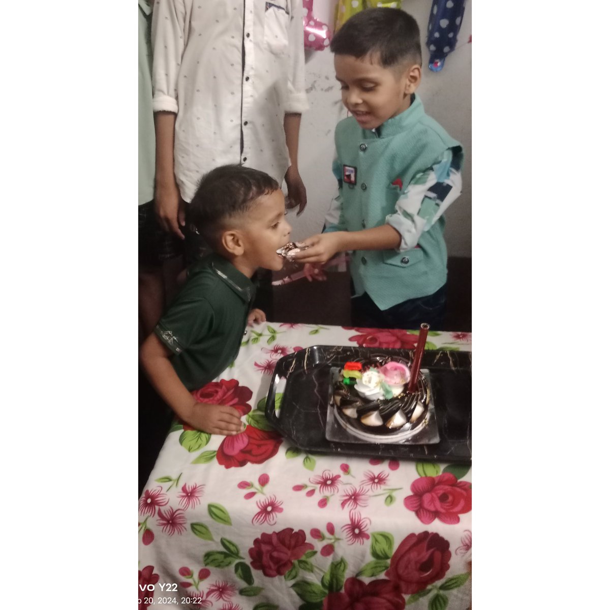 abhayappu_yadav's tweet photo. #Birthdaycelebration #5yearold #tappu #atharv 🥳🎉🎇🎂 https://t.co/rKqNVBYizg