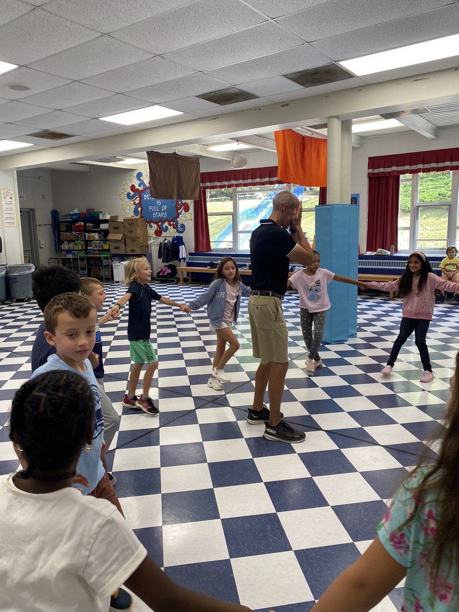 So many fun teamwork/cooperative challenges this week in 2nd /3rd grade PE.!!  The Blind Pilot challenge was a huge hit…. <a href="/BetsyRossMahwah/">Betsy Ross School</a>