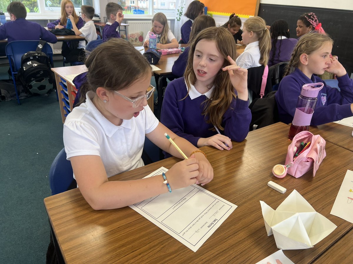 Miss Kelly tweet media