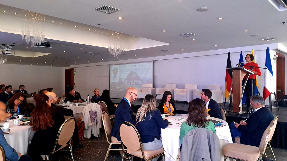 Susana Muhamad tweet media