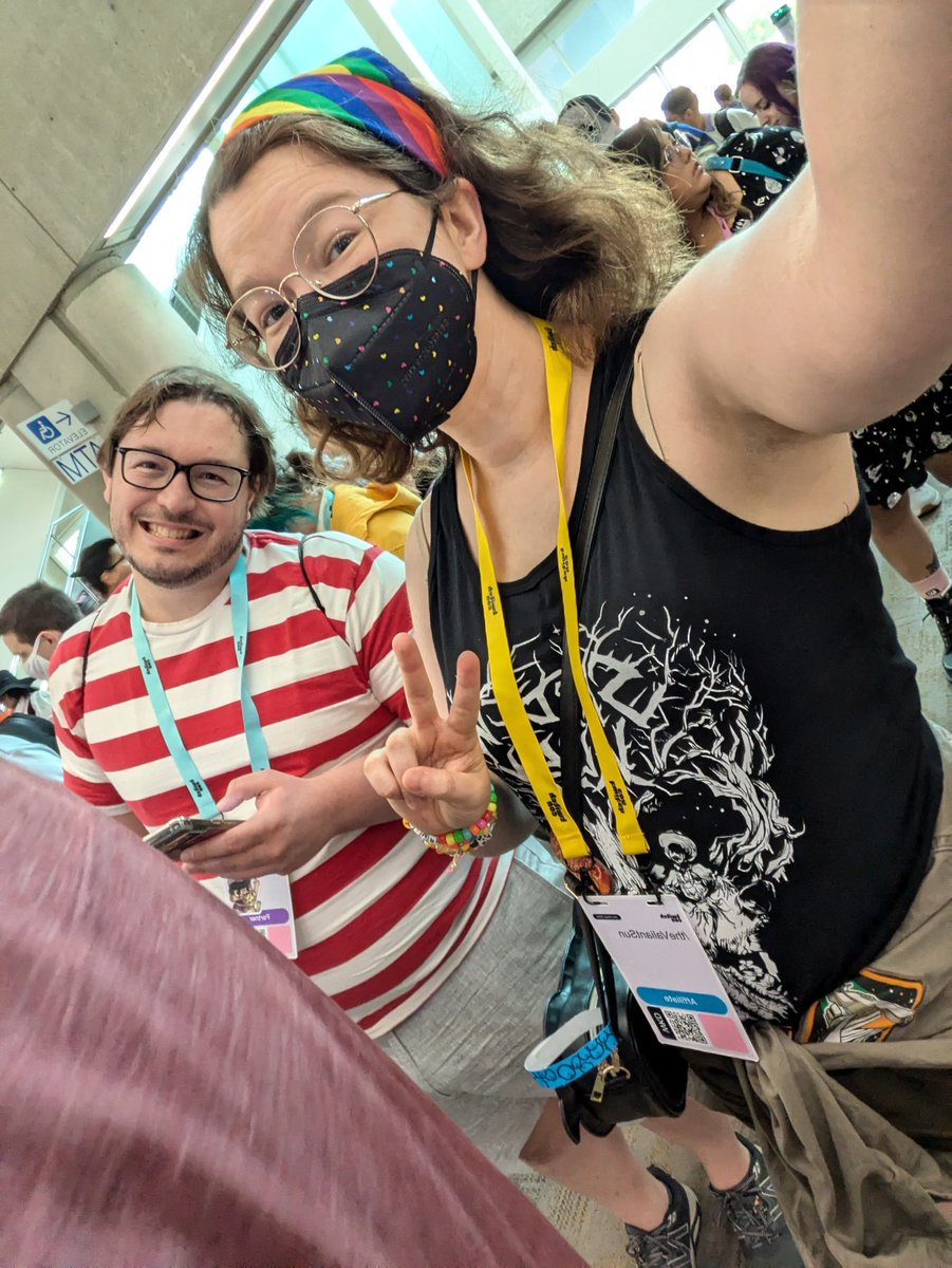 Day 1 at #TwitchConSanDiego ! I'll be at the GDQx stage later today for Stardew Commentary and wandering around otherwise! hope to see y'all 💛