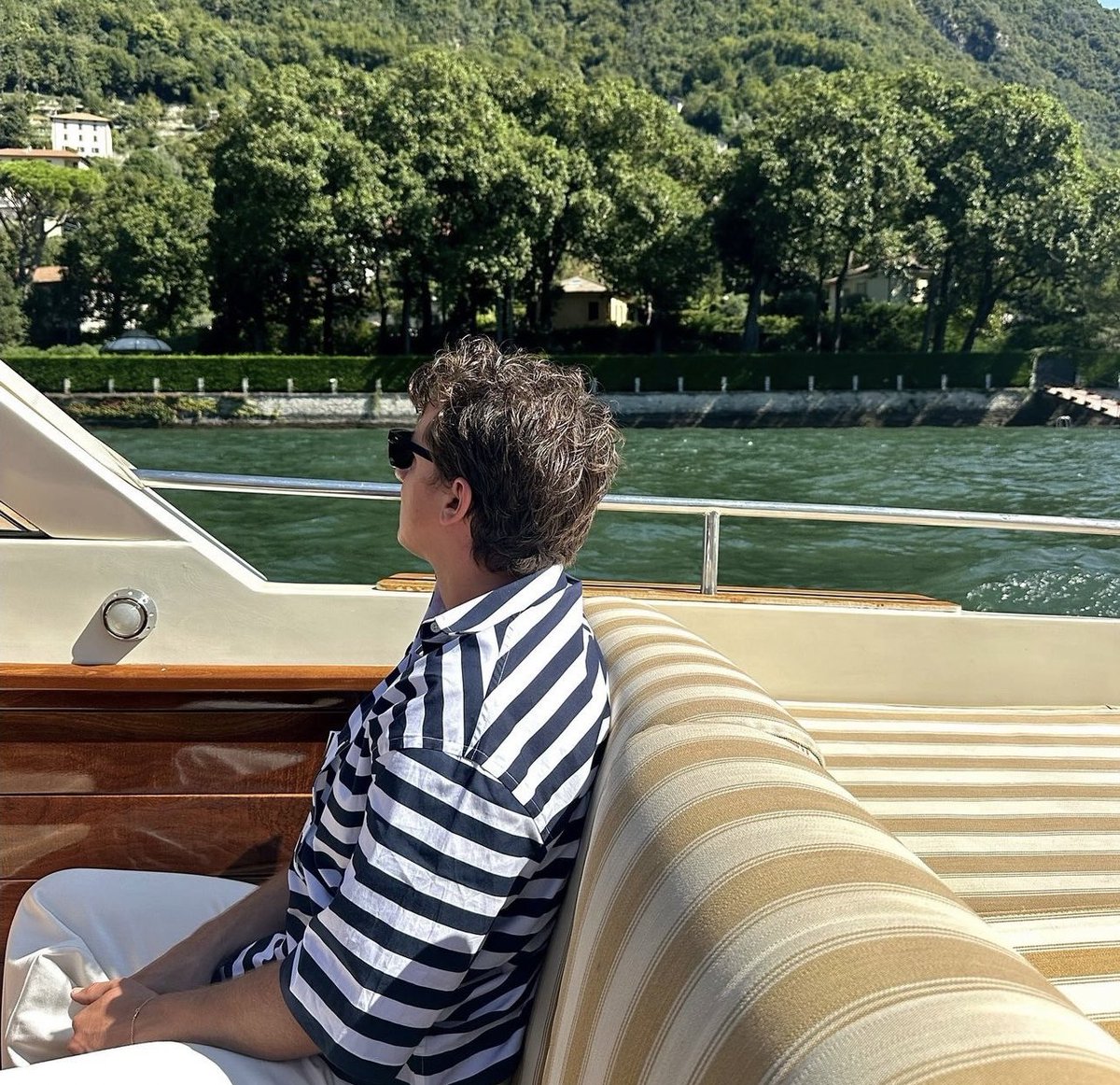 PuthPhyllis's tweet image. 🥺😍😍😍♥️💚♥️🔥🔥🔥

Charlie Puth via puthbrooke IG  — September 20, 2024
@charlieputh  #CharliePuth

2nd photo edited by me