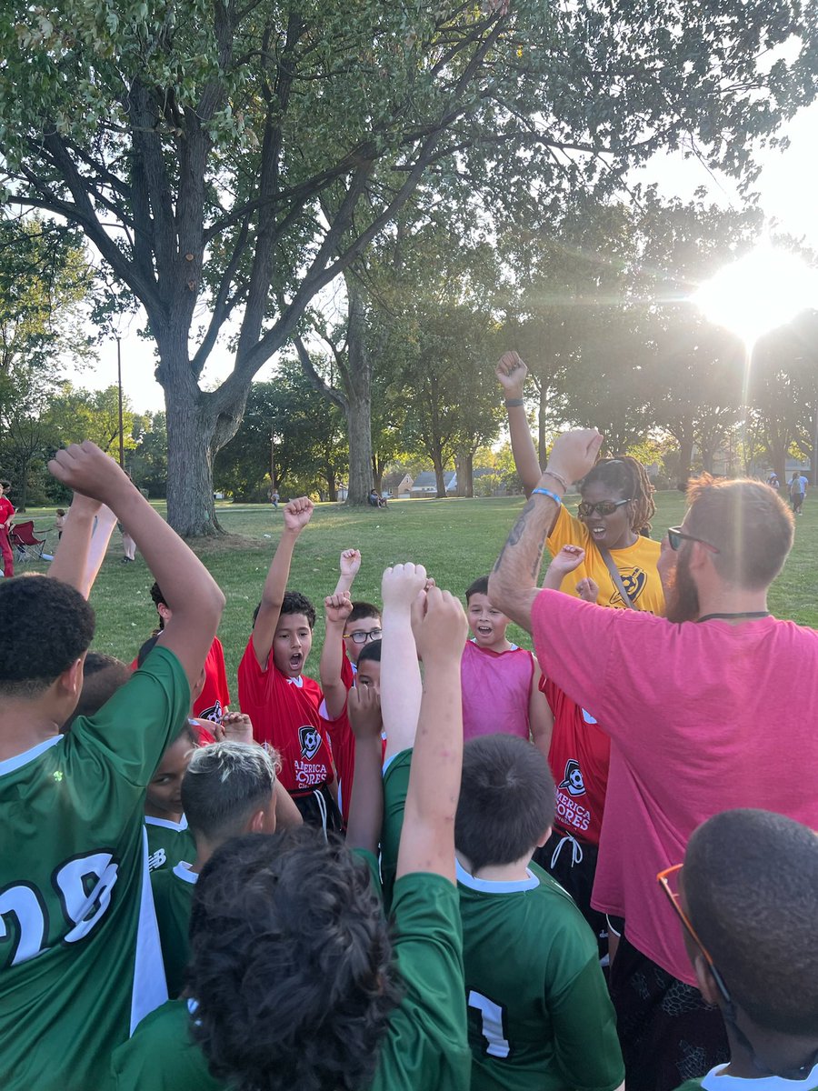 Cleveland SCORES tweet media