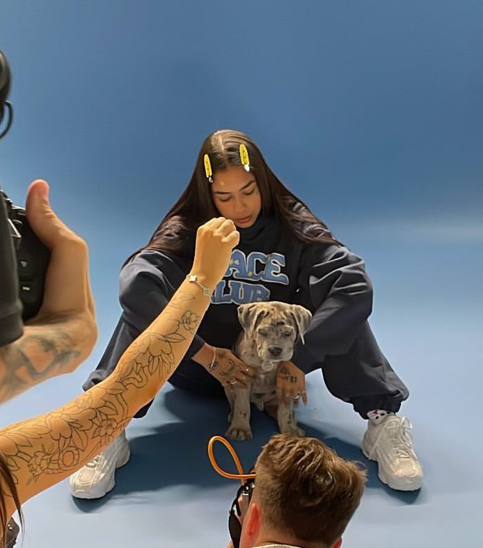 crete clocked in w his mammy #teachemearly