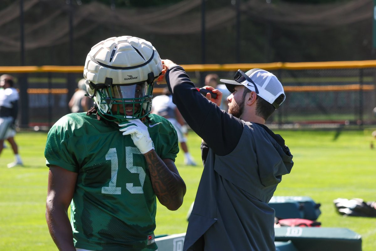 DartmouthFTBL's tweet photo. The best equipment duo a program could ask for. #EQWeek2024

Thank you for always keeping us ready on and off the field.

#TheWoods #GoBigGreen https://t.co/BEIQGRgcJP