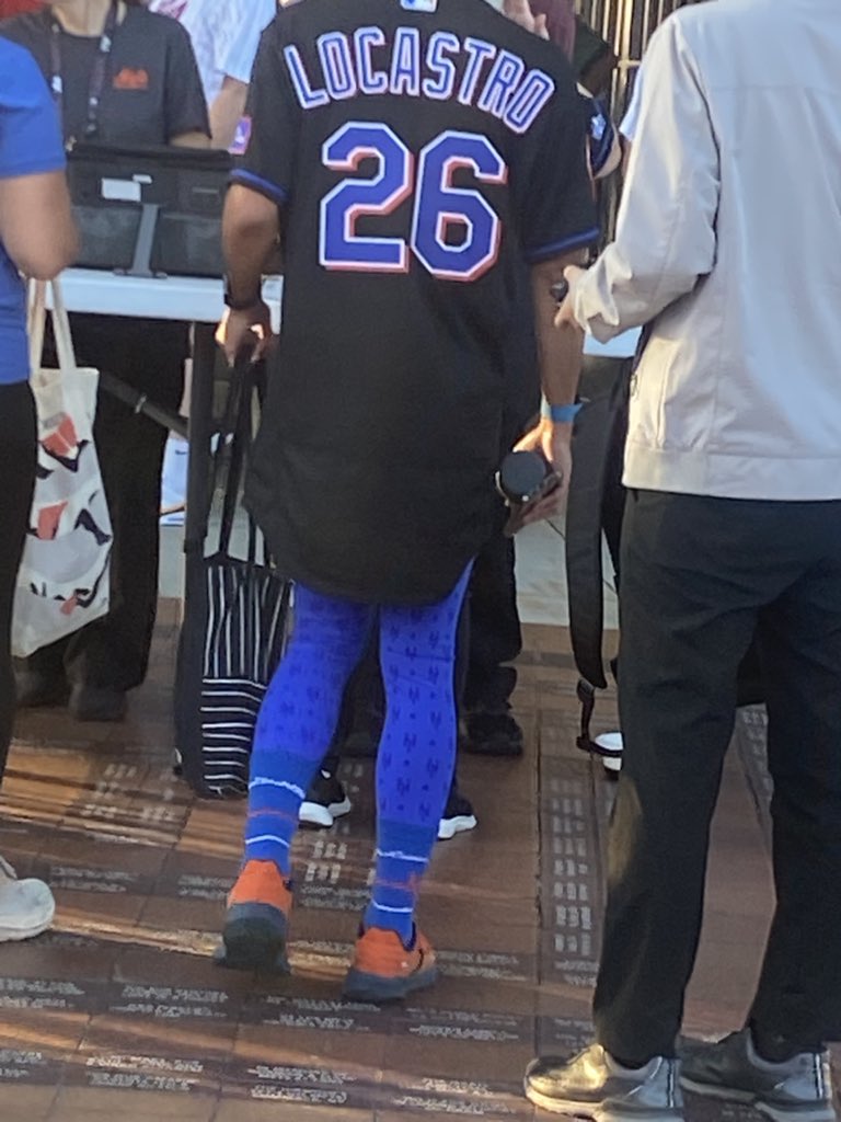 connvealmorris's tweet image. #threadhead