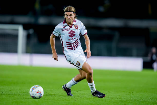 Borna Sosa tegen Hellas Verona:
90 minuten gespeeld
1 sleutelpass
2 (5) succesvolle voorzetten
3 (3) succesvolle lange ballen
3 (6) duels gewonnen
3 onderscheppingen 
7.0 beoordeling 

Een goed optreden van Sosa die met 3-2 won en met Torino voorlopig koploper is in Serie A
#ajax