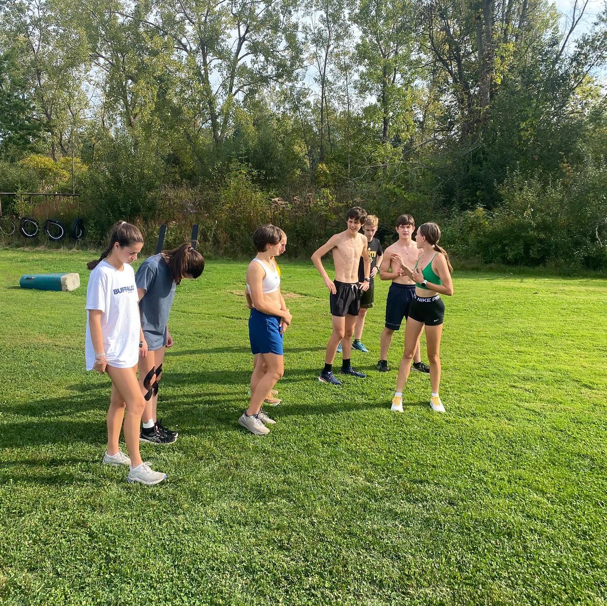 WNXCTF's tweet image. Varsity taking this weekend off from racing, this gave us a good chance to get a hard race simulation pace workout in!!!! 

6x800 @ goal 5k pace with 400 jog recovery! 

ABSOLUTELY CRUSHED IT! 

JV races at East Aurora tomorrow!