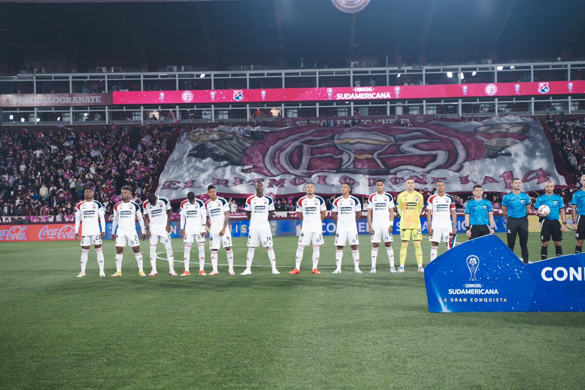 💪🏼🪽

“Y ahora, que toda la gloria sea para Dios, quien puede lograr mucho más de lo que pudiéramos pedir o incluso imaginar mediante su gran poder, que actúa en nosotros.
Efesios 3:20 NTV

🔴🔵<a href="/DIM_Oficial/">DIM</a> 
📸 <a href="/AndresArangoM22/">Andrés Arango Murillo</a> 
🧤<a href="/EliteSportCol/">Elite Sport Colombia</a> 
⚽️ <a href="/elifootball_/">Elite Football Sport Players</a>