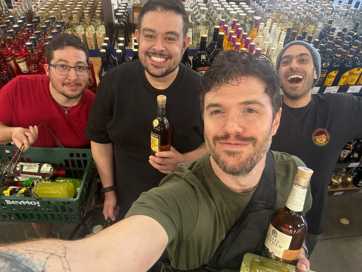 Twitchcon house crew 🙏