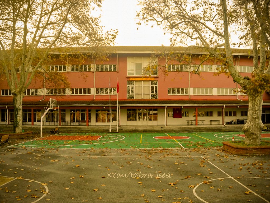 “İnsan, zamanı durdurmak istediği yere aittir.” 
Amelie (2001)