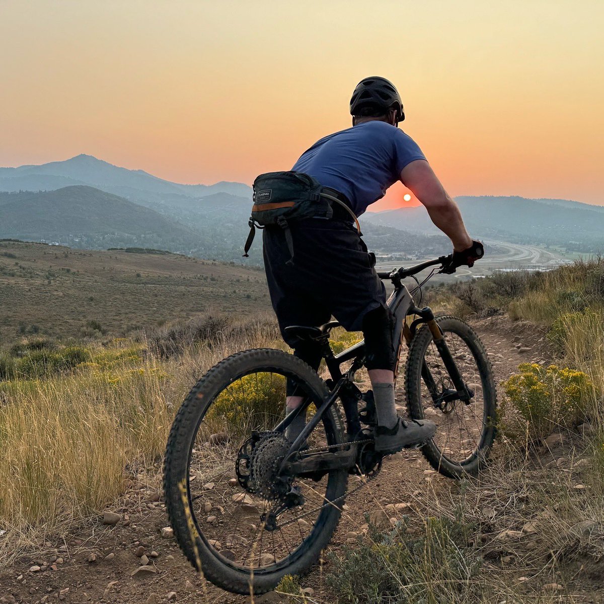 usskiteam's tweet photo. From biking to skiing and beyond, thank you @WigwamSocksUSA for keeping us going no matter the season 🚲🎿

#wigwamsocks #morethanmerino #lovemywams #wiscomade https://t.co/zeyYPs4zhg