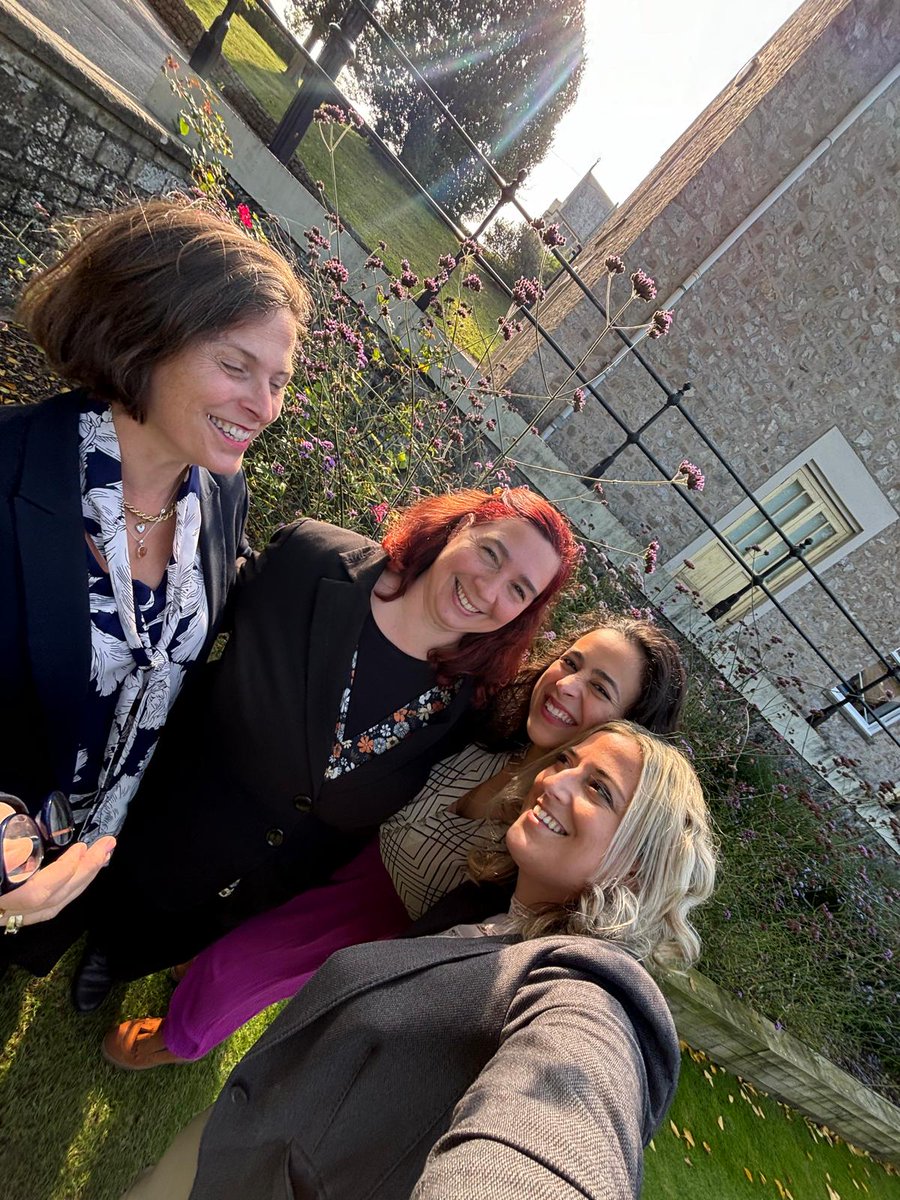 Happy Exeat Weekend from the KSB MFL team with our new French teacher, Mme Gater! #KSBFrench 💙🤍❤💛❤💛 <a href="/KingsBruton/">King's Bruton</a> #KSBBeAmbitious #KSBMFL #KSBSpanish #KSBWellbeing