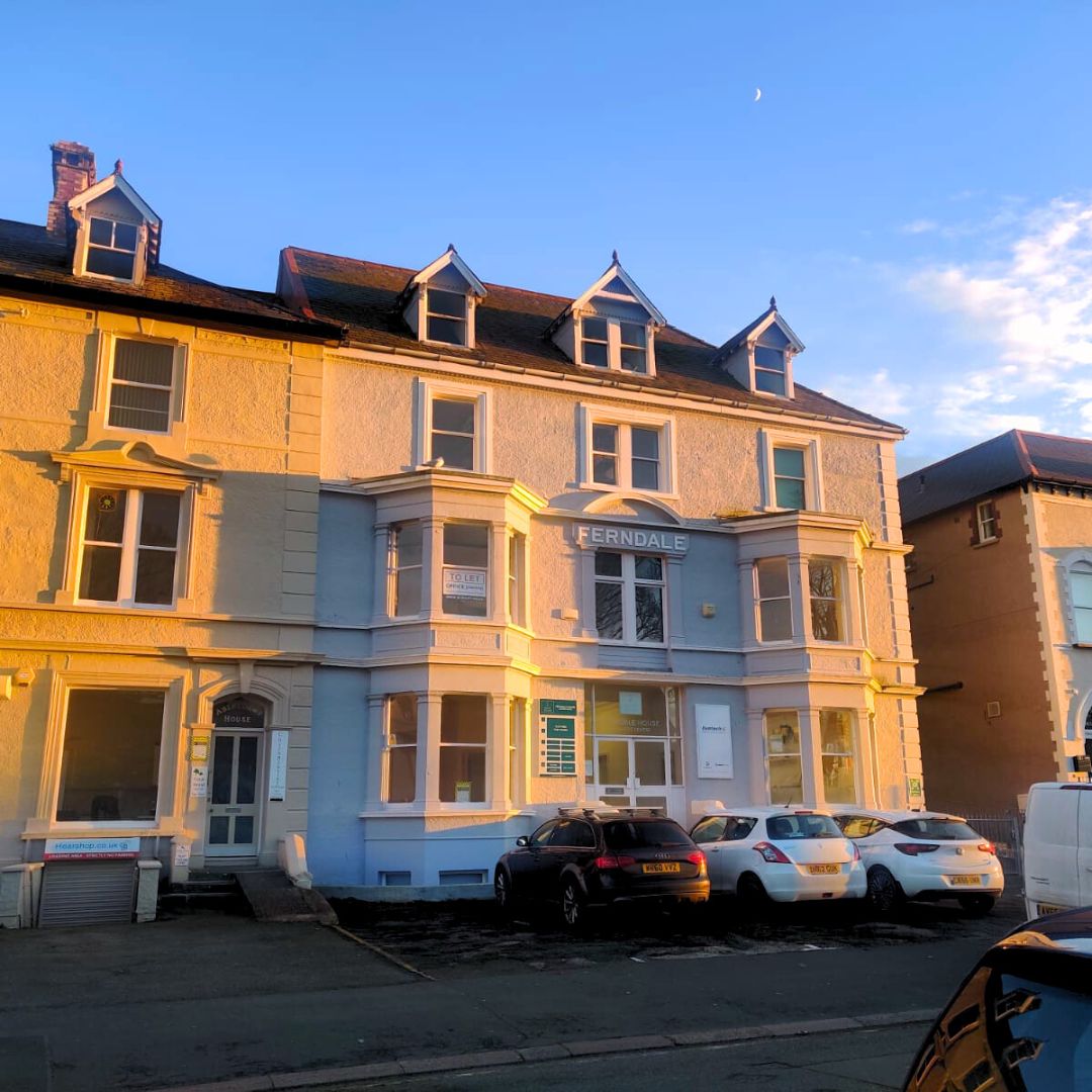 16 Trinity Square- Business Hub tweet media