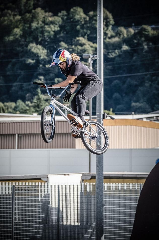 Bart de Jong tweet media