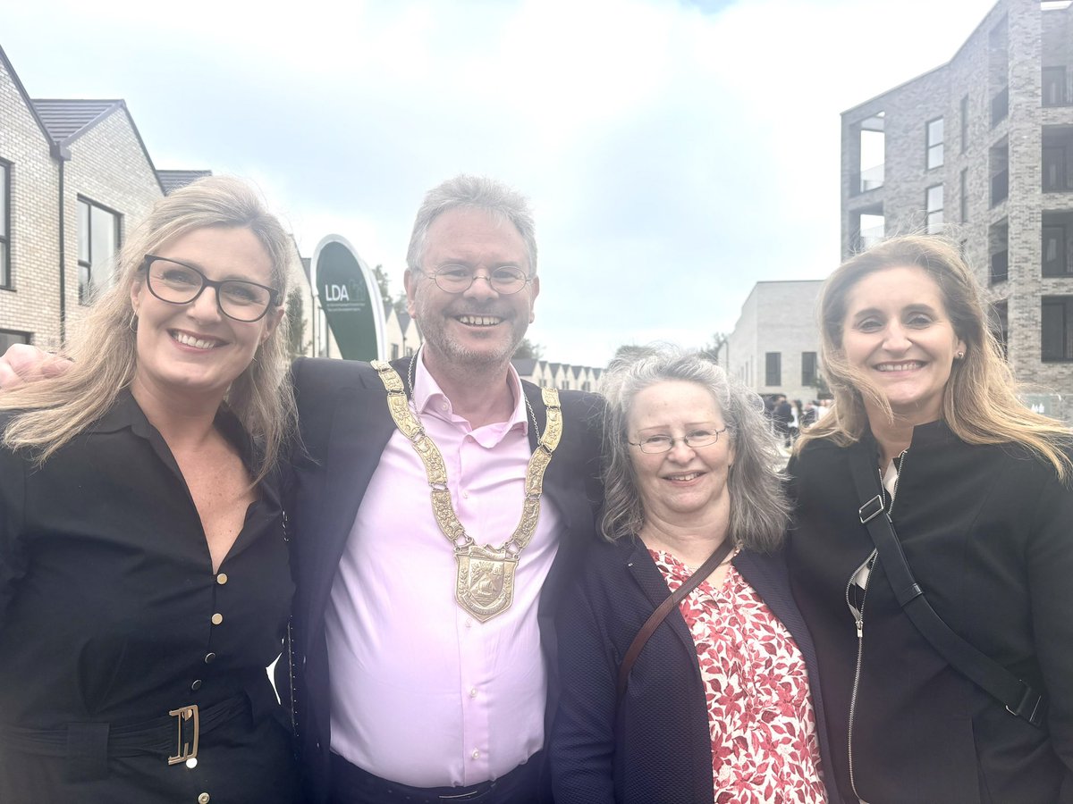 MariaBaileyR's tweet photo. Today marked the launch of 595 homes at the Shanganagh Castle site in Shankill. This scheme has been a long time coming, proud to have played a role in this along with my late dad John Bailey. Congratulations to @dlrcc @LDA_Ireland @DarraghOBrienTD @DeptHousingIRL https://t.co/y7Ue6tykQf
