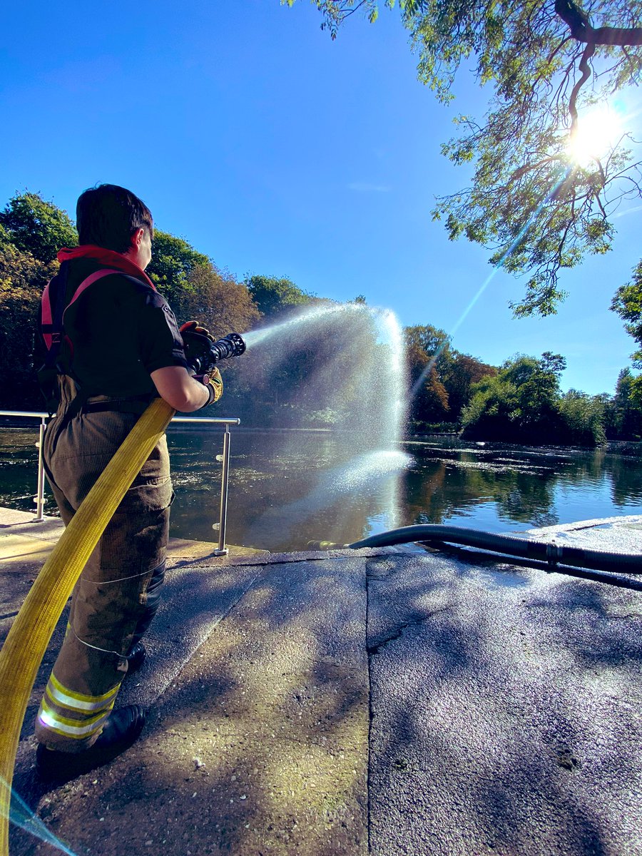 White Watch went over to Ward End Park to perform open water pump training on Tuesday, preparing for any incident. We also engaged with the local community and staff from the Dolphin Centre.
